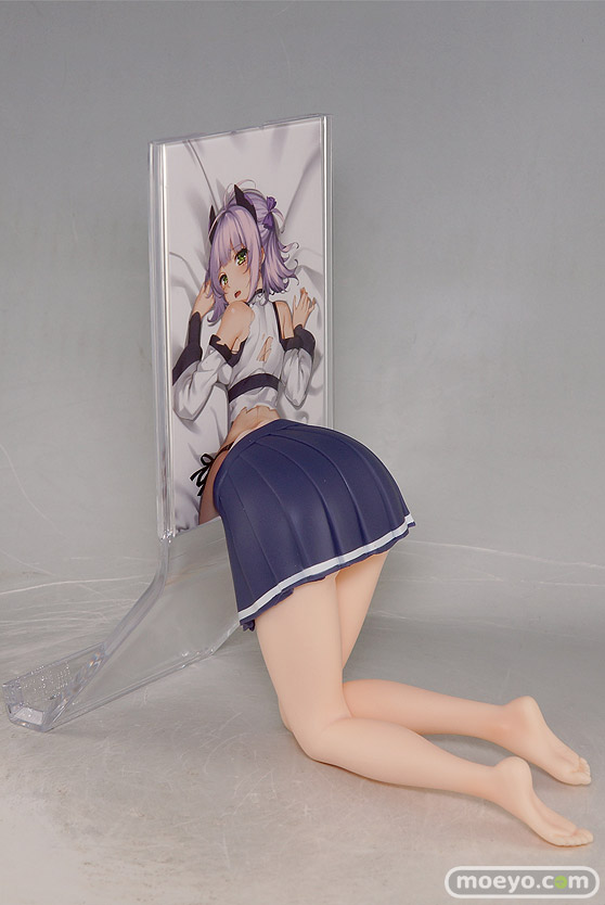 ケイタイ娘のお尻丸出しサンプル画像03