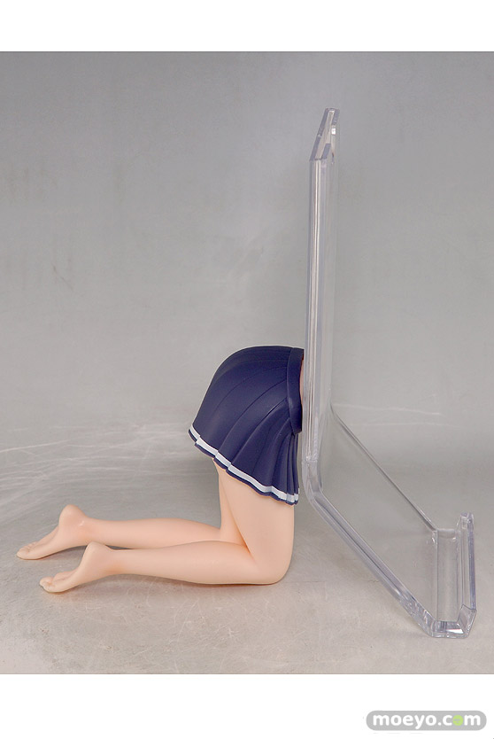 ケイタイ娘のお尻丸出しサンプル画像06