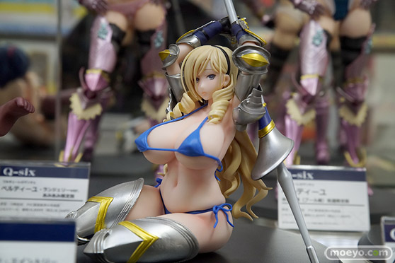 秋葉原の新作フィギュア展示の様子32