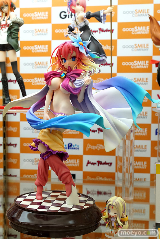 秋葉原の新作フィギュア展示の様子22