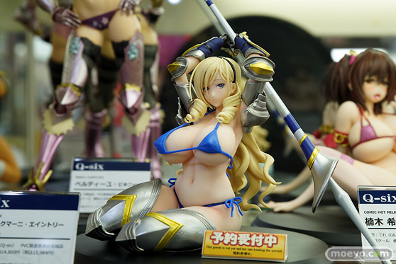 秋葉原の新作フィギュア展示の様子25