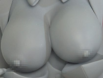 スカイチューブ新作アダルトフィギュア「コミック阿吽 吹石花 かけてみる？ver. illustration by 深崎暮人」監修中原型が展示！【WF2018夏】