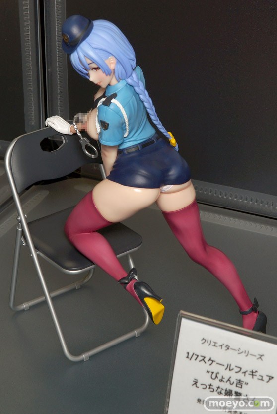 クイーンテッドの新作フィギュア えっちな婦警さん の彩色サンプル画像06