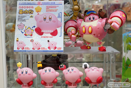 秋葉原の新作フィギュア展示の様子10