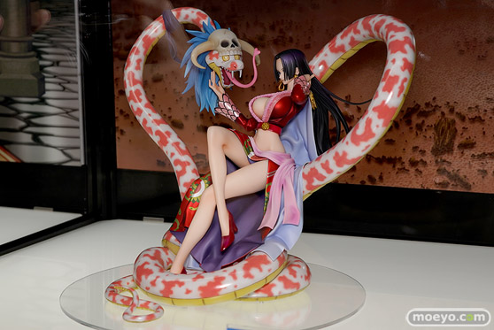 メガハウスの新作フィギュア Portrait.Of.Piratesワンピース“NEO-MAXIMUM” “海賊女帝”ボア・ハンコック 彩色サンプル画像03