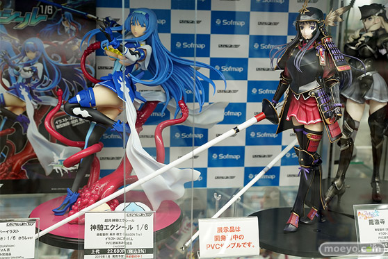 秋葉原の新作フィギュア展示の様子42
