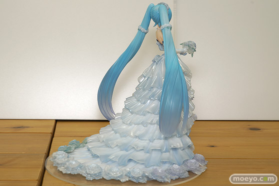 フリーイングの新作フィギュア キャラクター・ボーカル・シリーズ01 初音ミク ウェディングドレスVer. の彩色サンプル画像04