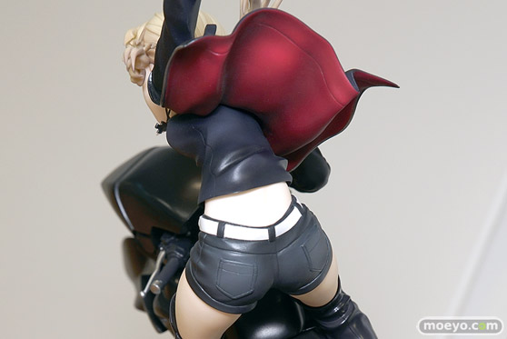 グッドスマイルカンパニーの新作フィギュア Fate/Grand Order セイバー/アルトリア・ペンドラゴン〔オルタ〕&キュイラッシェ・ノワール の彩色サンプル画像17