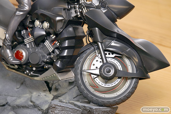 グッドスマイルカンパニーの新作フィギュア Fate/Grand Order セイバー/アルトリア・ペンドラゴン〔オルタ〕&キュイラッシェ・ノワール の彩色サンプル画像20