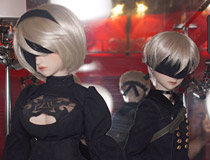 DDになった2Bや9Sにブリングアーツ デボポポ、にいちゃんも！「東京ゲームショウ2018」スクウェア・エニックス物販ブース特集01（ニーアレプリカント/ニーアオートマタ系新作）