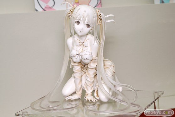 BINDingの新作フィギュア ペットのM嬢 穴山芽衣 の無彩色サンプル画像01