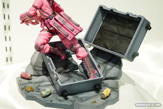 秋葉原の新作フィギュア展示の様子05