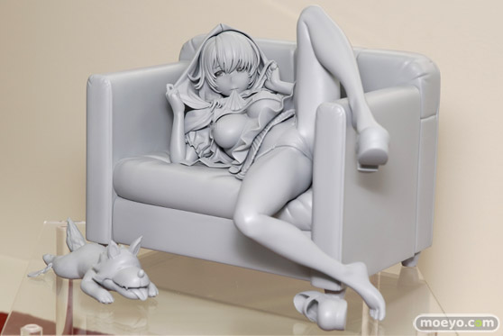 ロケットボーイ 赤ずきんコスの女の子（仮） 掃除朋具 05