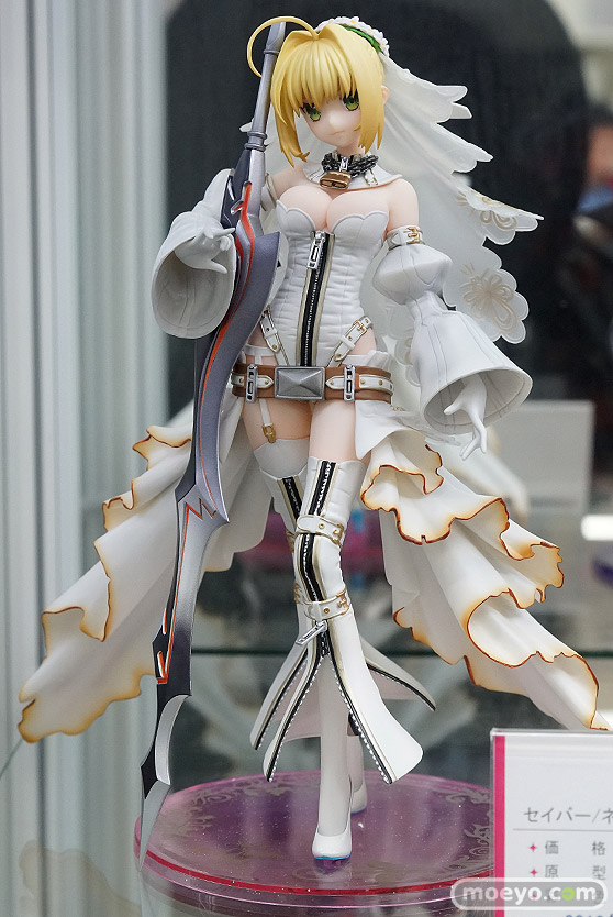 秋葉原の新作フィギュア展示の様子09