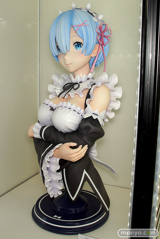 Re:ゼロから始める異世界生活 レム 1/1 胸像フィギュア03