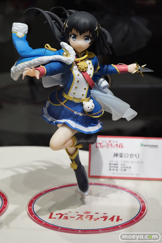 秋葉原の新作フィギュア展示の様子03
