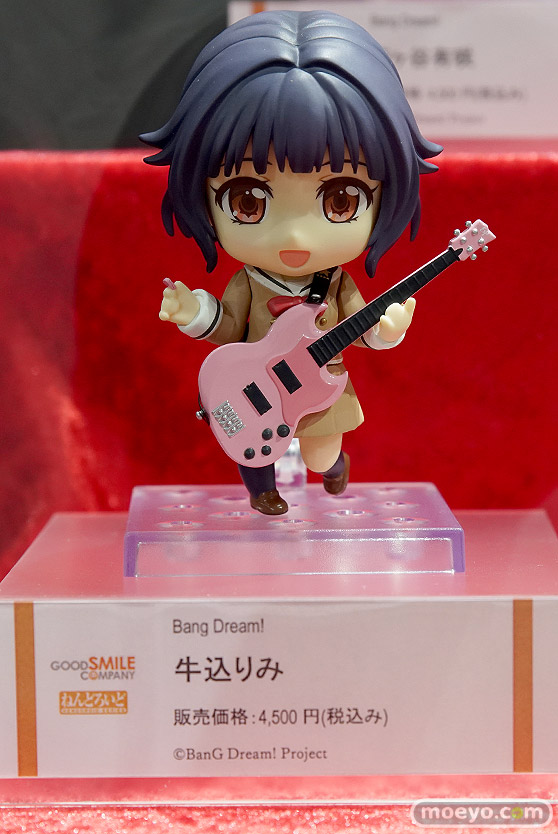 秋葉原の新作フィギュア展示の様子08