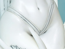 キューズQ新作フィギュア「姉なるもの 千夜」無彩色サンプルが展示！【WF2018夏】