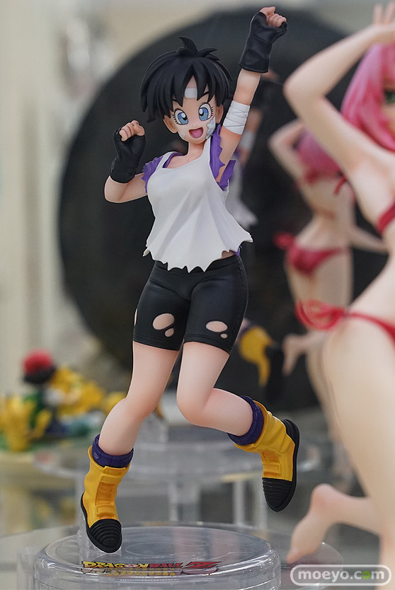 秋葉原の新作フィギュア展示の様子09