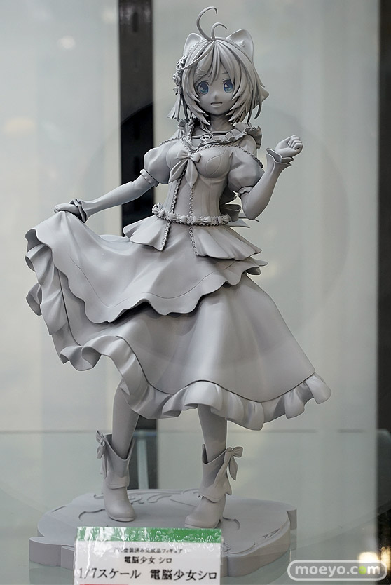 秋葉原の新作フィギュア展示の様子26