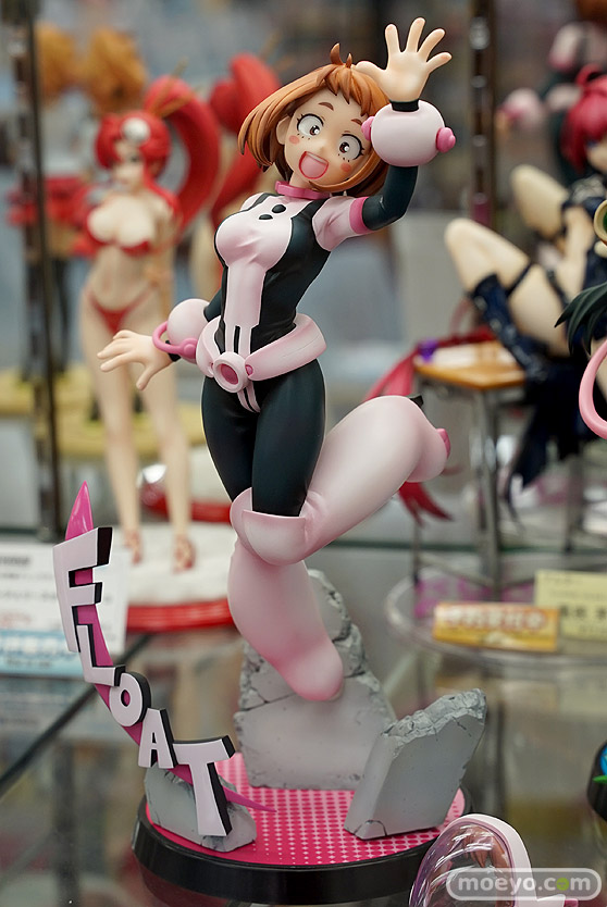 秋葉原の新作フィギュア展示の様子49