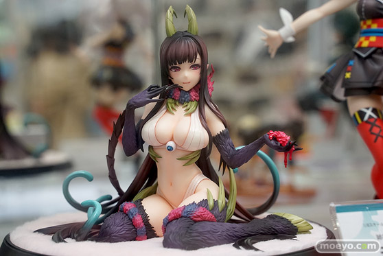 秋葉原の新作フィギュア展示の様子32