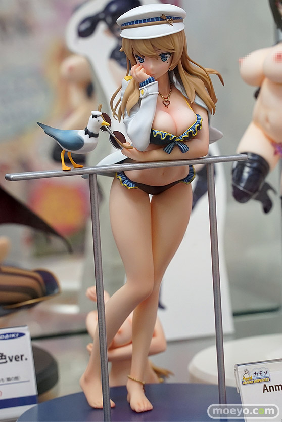 秋葉原の新作フィギュア展示の様子35