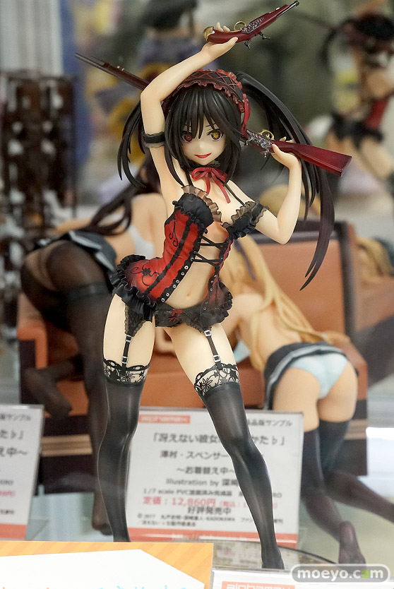 秋葉原の新作フィギュア展示の様子08