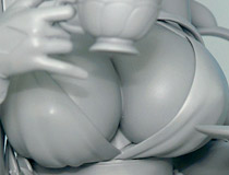 おっぱいの谷間全開のエロドレス姿！コトブキヤ新作フィギュア「アズールレーン イラストリアス（終わらないお茶会ver.）」監修中原型が展示！【メガホビ2018秋】