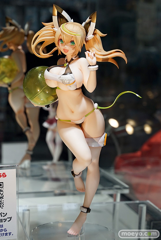 秋葉原の新作フィギュア展示の様子28