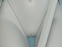 シンプルなのに謎にエロい水着姿！アルター新作フィギュア「アズールレーン 高雄 砂浜ラプソディVer.」監修中原型が展示！【メガホビ2018秋】