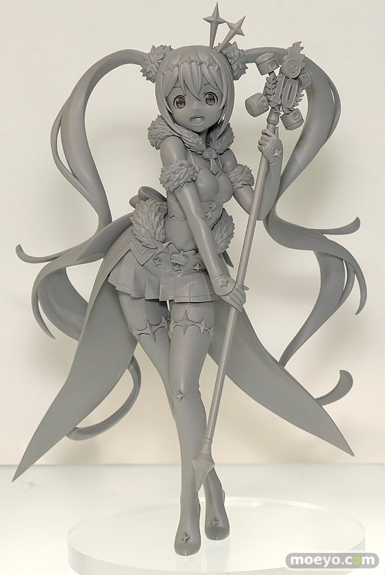 アクアマリン レーシングミク　ver.2018 Challenging ti the TOP 榊馨 フィギュア 01