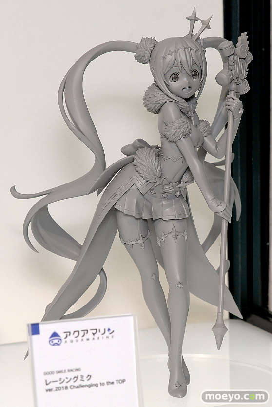 アクアマリン レーシングミク　ver.2018 Challenging ti the TOP 榊馨 フィギュア 02