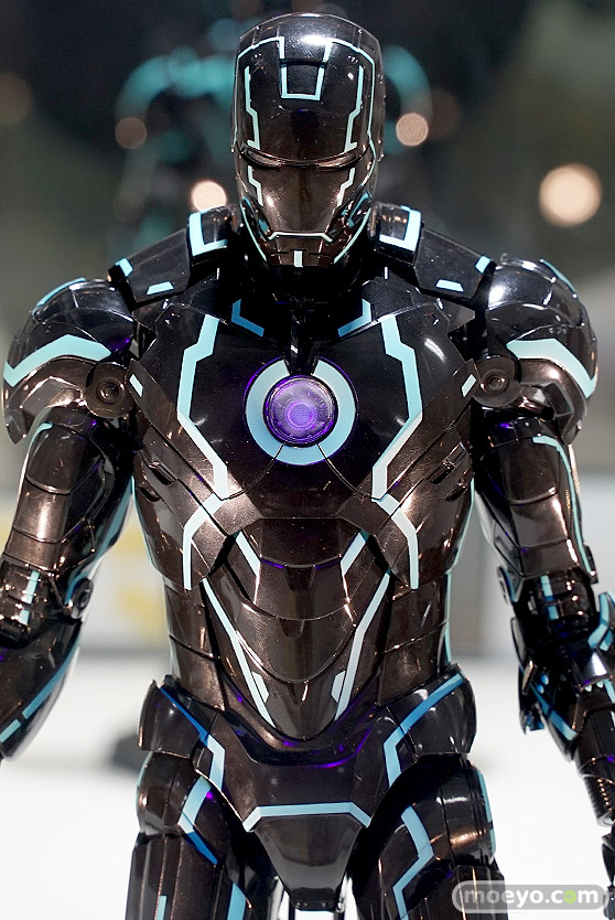 秋葉原の新作フィギュア展示の様子08