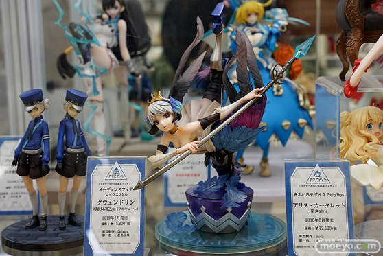 秋葉原の新作フィギュア展示の様子15