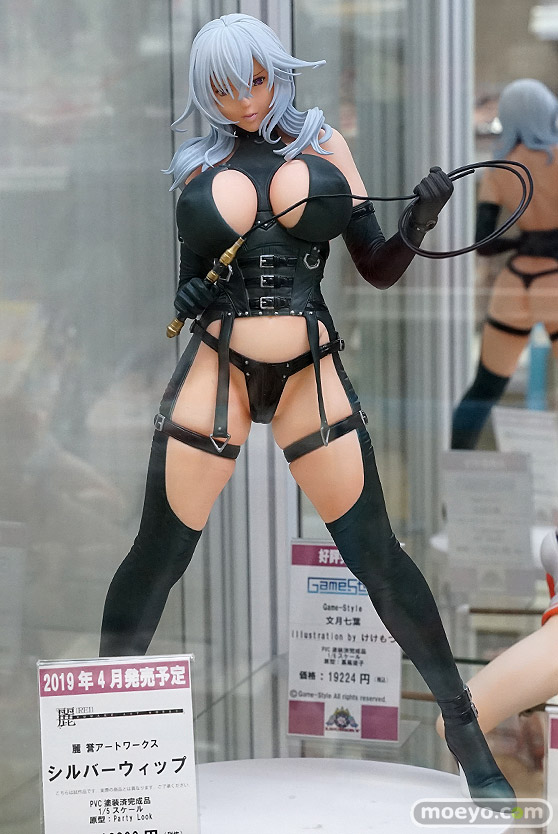 秋葉原の新作フィギュア展示の様子25