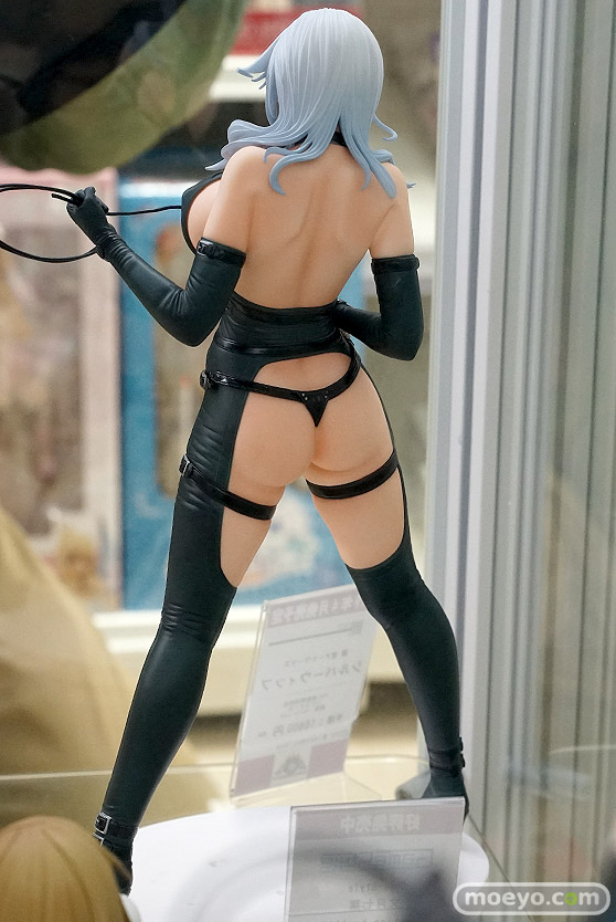 秋葉原の新作フィギュア展示の様子26