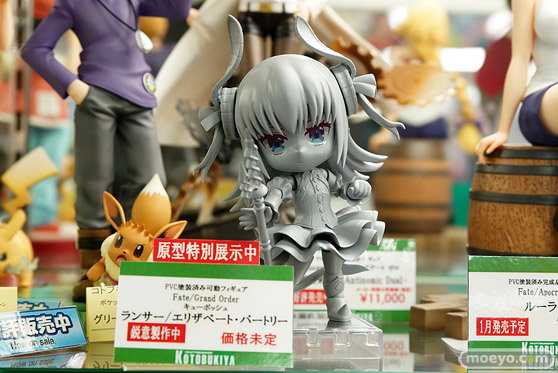 秋葉原の新作フィギュア展示の様子　20190104　38