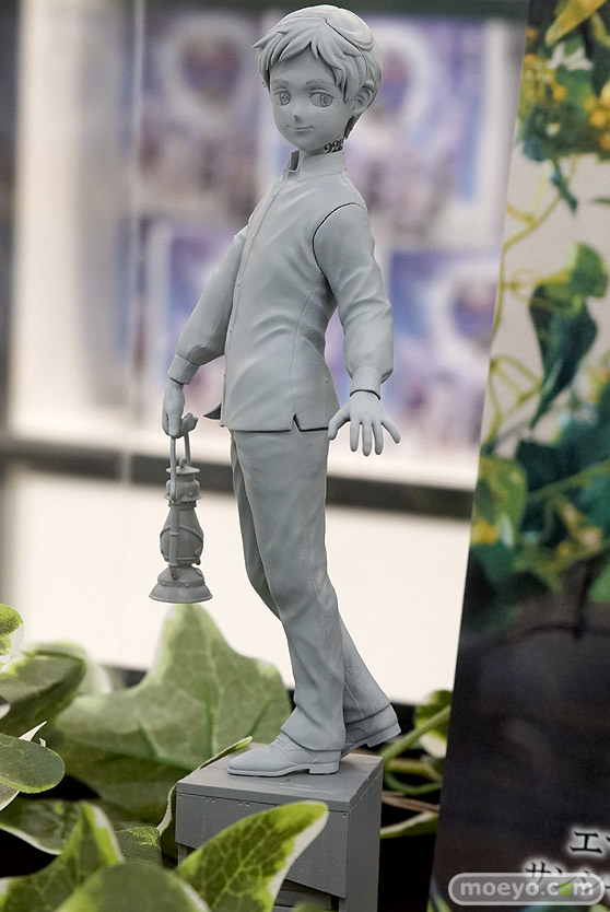 秋葉原の新作っフィギュア展示の様子 04