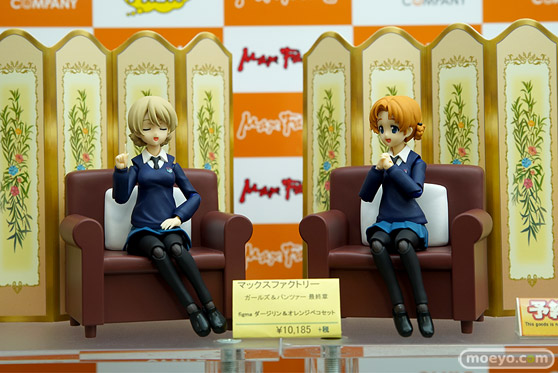 秋葉原の新作っフィギュア展示の様子 24