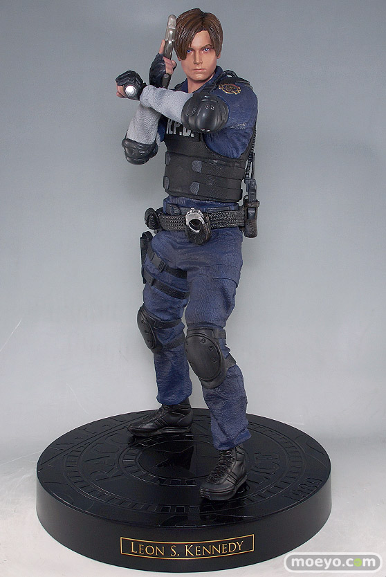カプコン BIOHAZARD RE：2 Z Version COLLECTOR’S EDITION フィギュア レオン・S・ケネディ 01