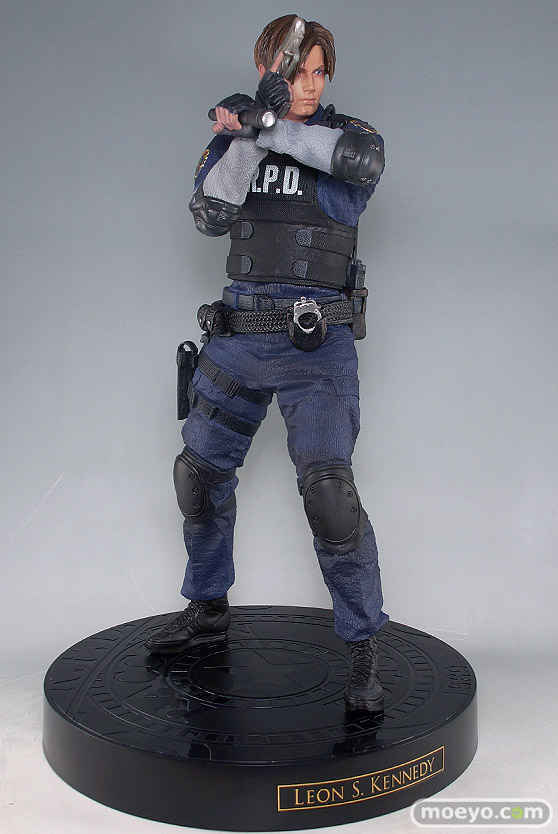 カプコン BIOHAZARD RE：2 Z Version COLLECTOR’S EDITION フィギュア レオン・S・ケネディ 02