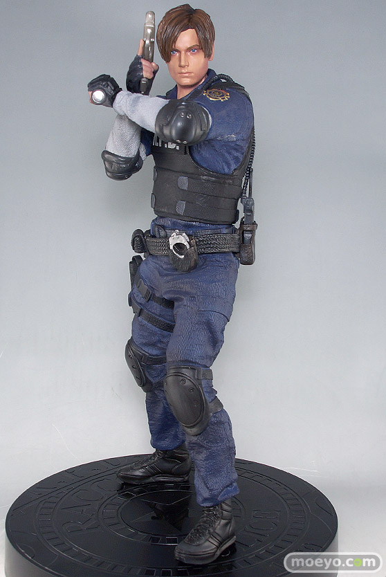 カプコン BIOHAZARD RE：2 Z Version COLLECTOR’S EDITION フィギュア レオン・S・ケネディ 09