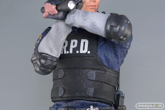 カプコン BIOHAZARD RE：2 Z Version COLLECTOR’S EDITION フィギュア レオン・S・ケネディ 16