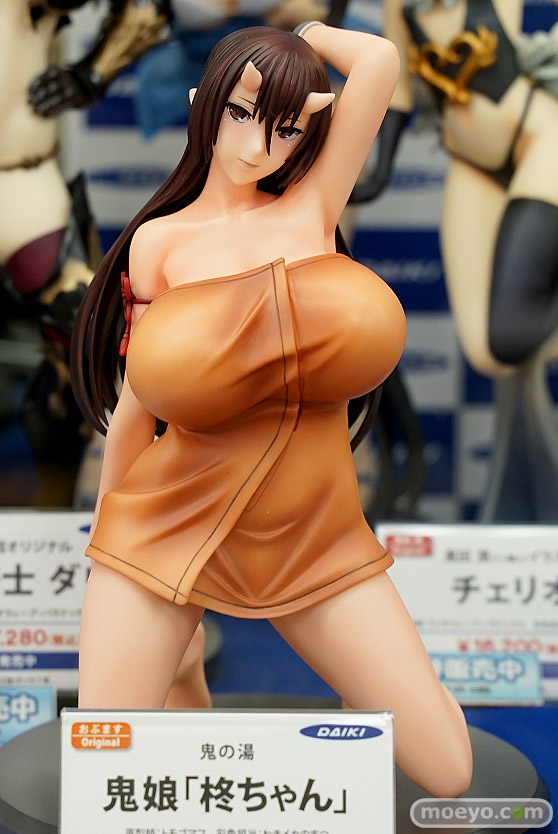 秋葉原の新作フィギュア展示の様子86