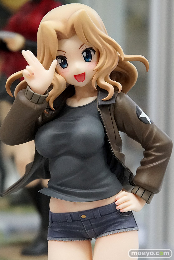 秋葉原の新作フィギュア展示の様子 2019年3月2日 09