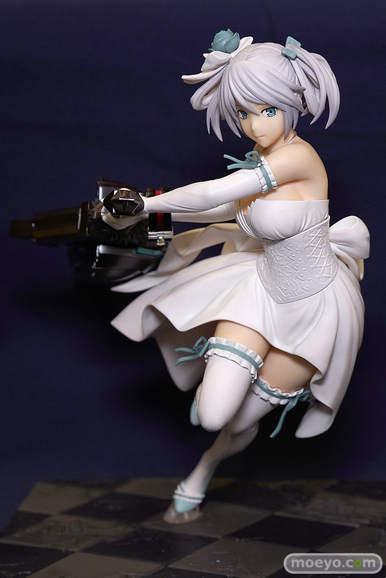 ソル・インターナショナル GOD EATER 2 シエル・アランソン 純白のアニバーサリードレスVer. フィギュア 01