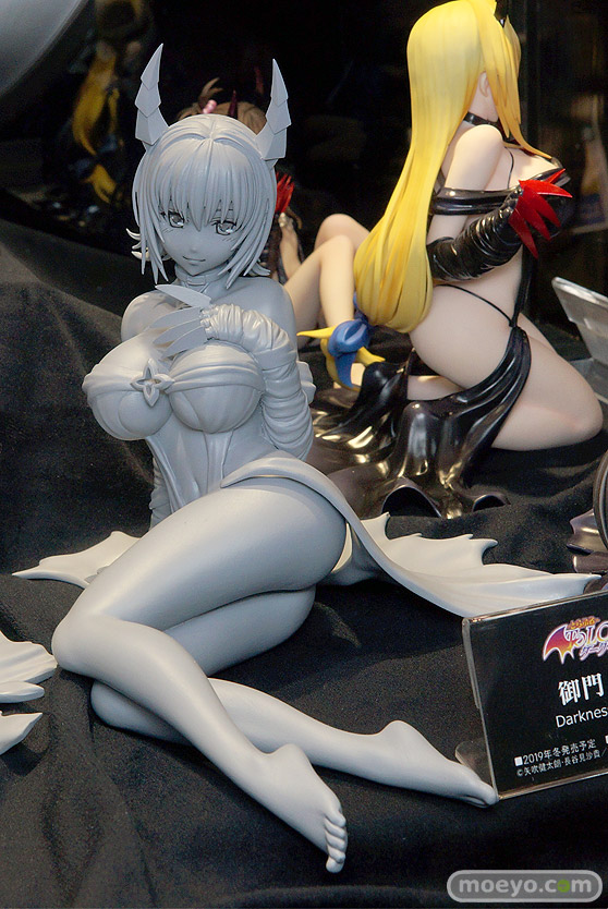 ユニオンクリエイティブ 御門京子 Darkness ver. フィギュア 01