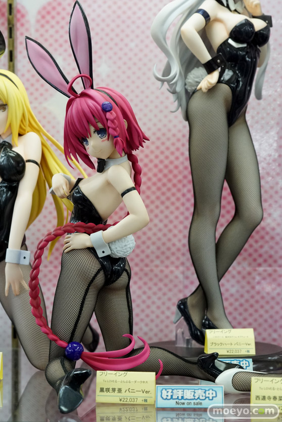 秋葉原の新作フィギュア展示の様子63