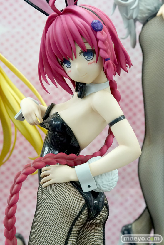 秋葉原の新作フィギュア展示の様子64